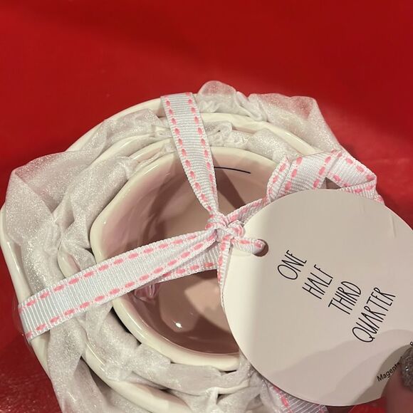 NWT Rae Dunn measuring cups - Picture 2 of 2